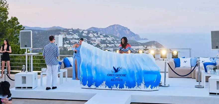 Reflecting Your Corporate Identity